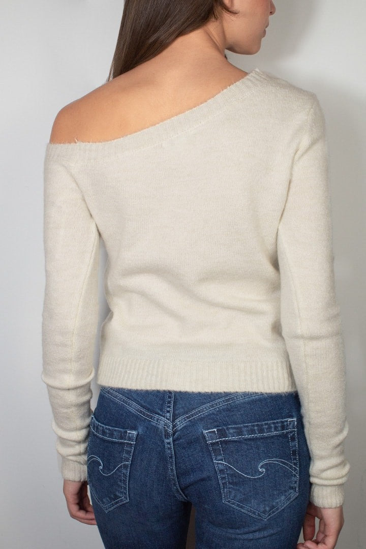 ASYMMETRIC SWEATER
