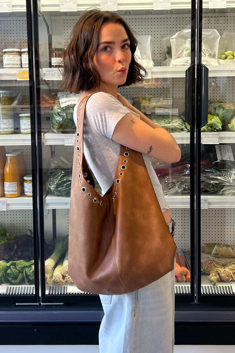 BROWN SHOPPER BAG WITH STUDS