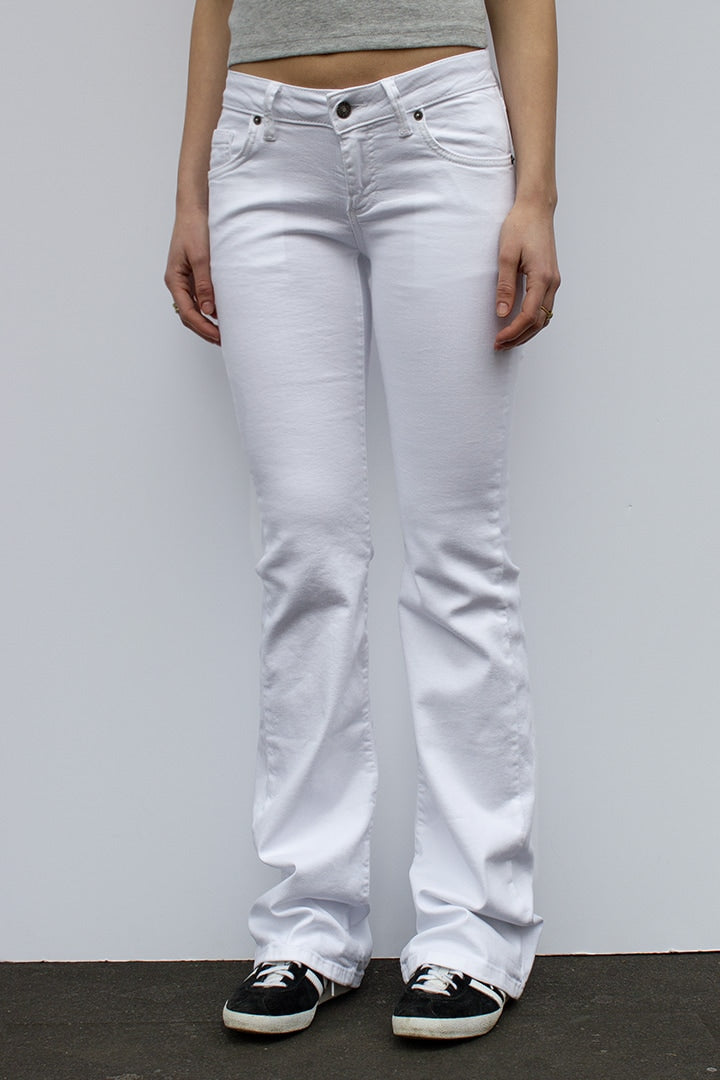 WHITE LOW WAIST FLARED JEANS
