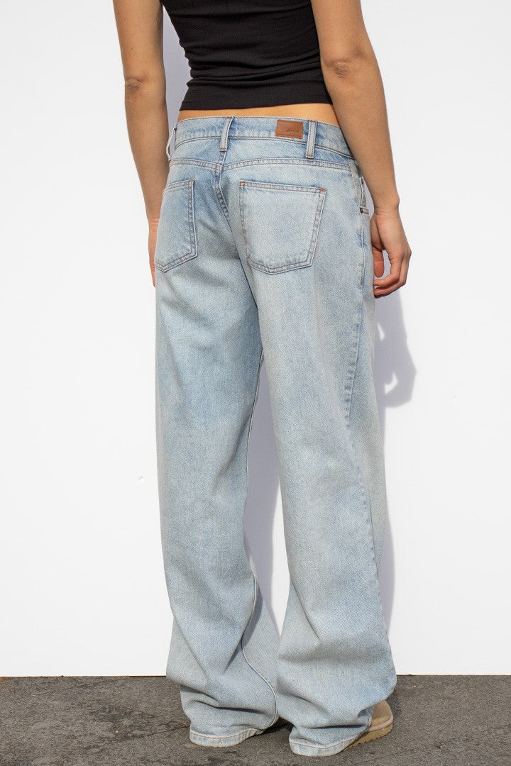 LOW WAIST JEANS