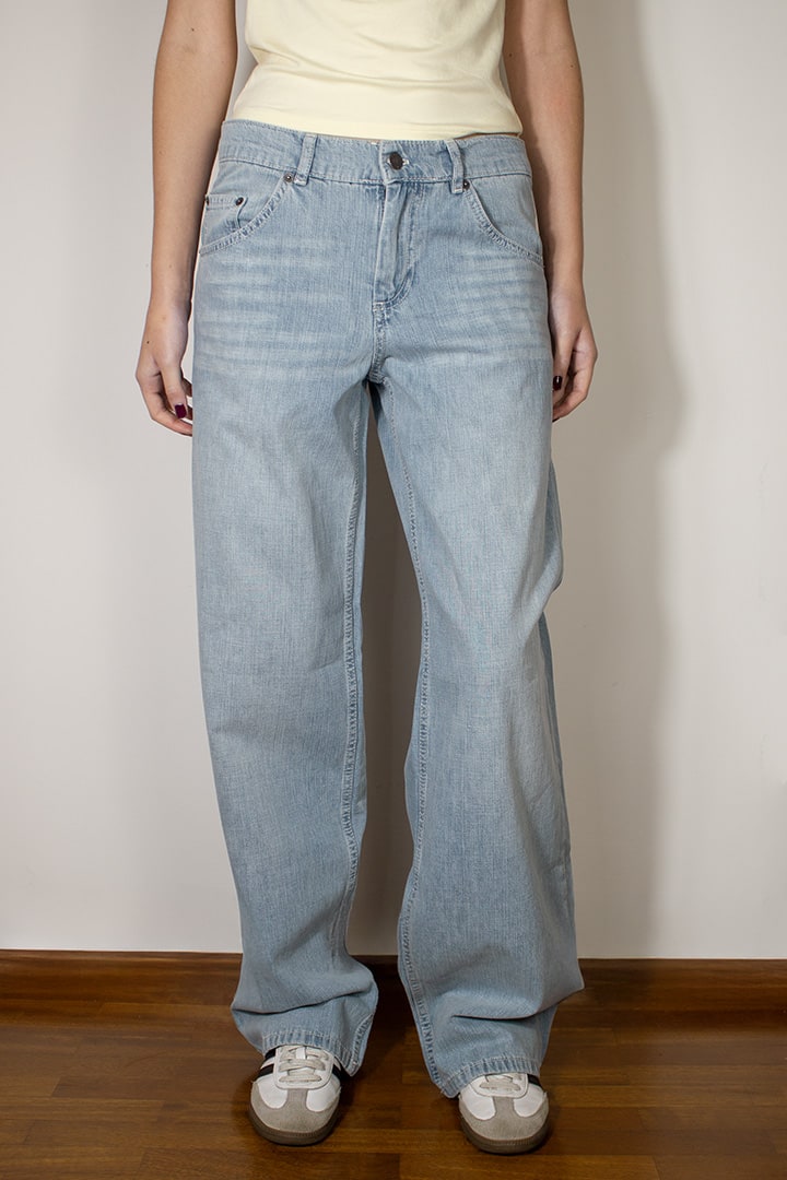 LOW WAIST WITH POCKETS