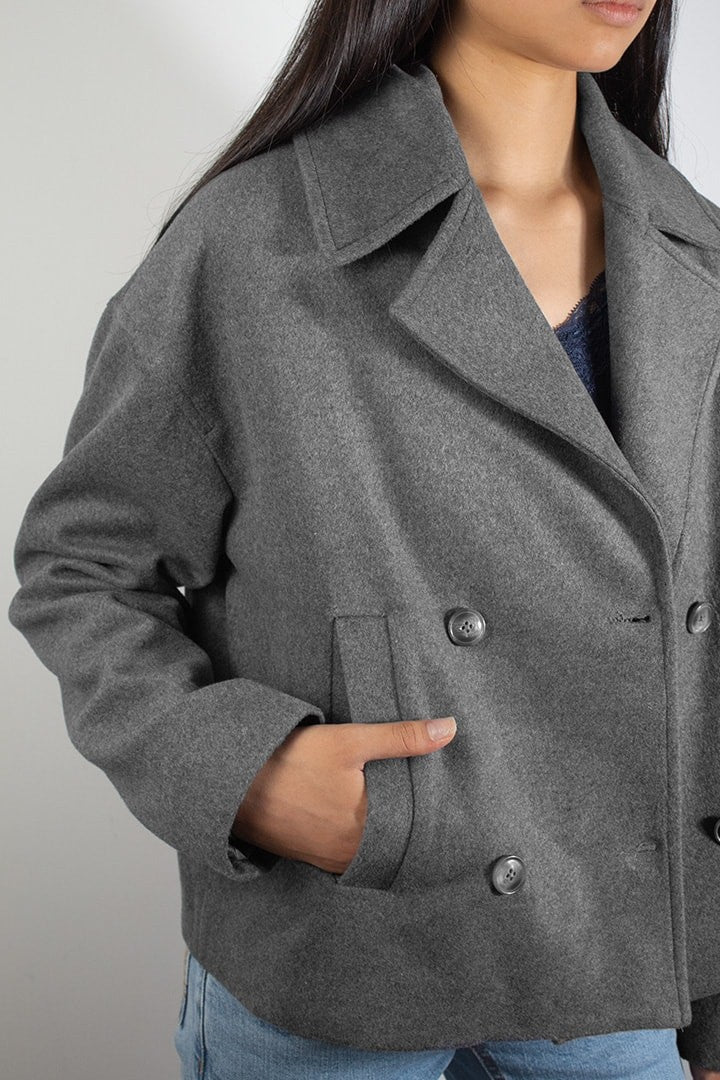 GREY DOUBLE-BREASTED COAT WITH SIDE POCKETS