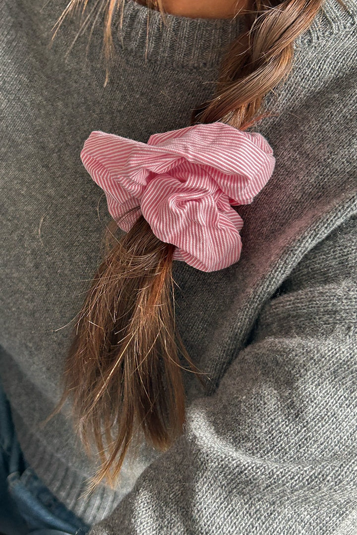 HAIR SCRUNCHIE