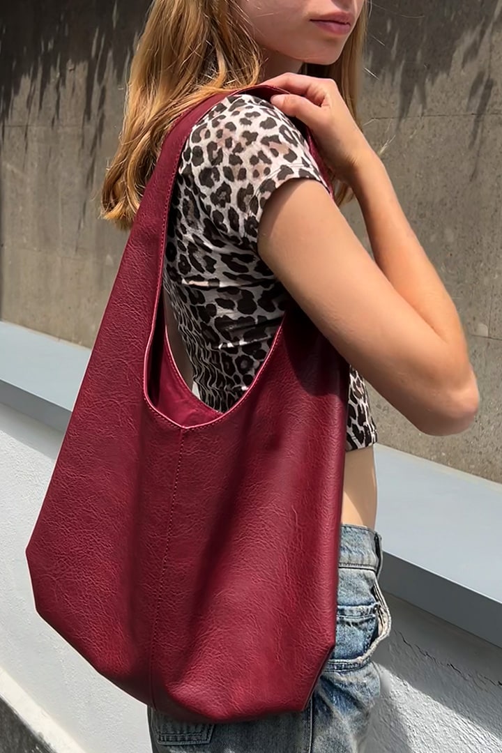 RED SHOPPER BAG