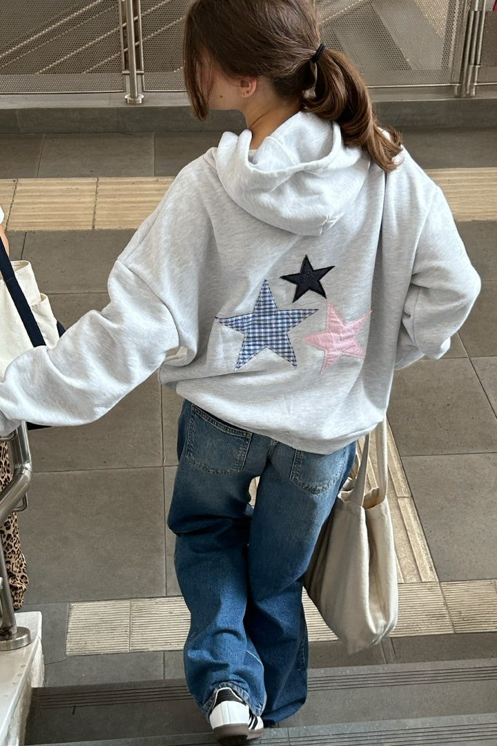 THREE STARS HOODIE