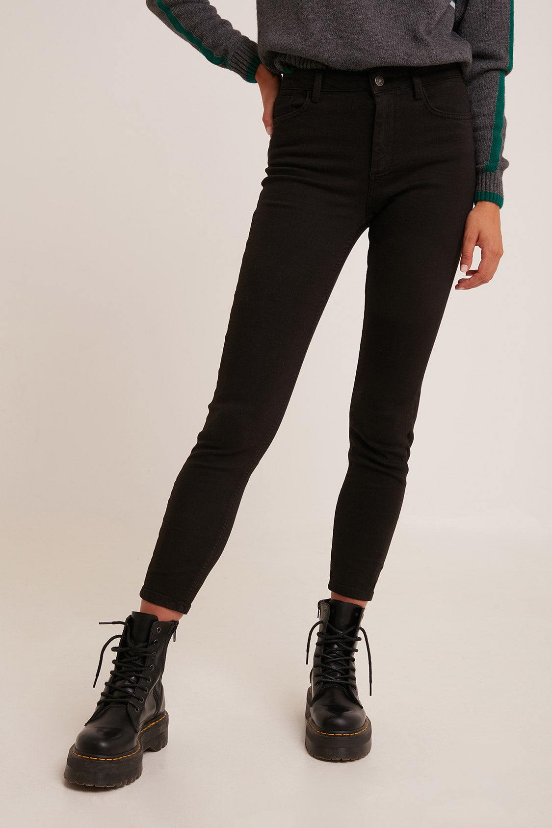 HIGH WAIST SKINNY JEANS