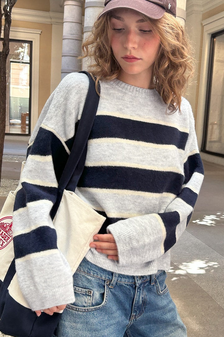 STRIPED SWEATER