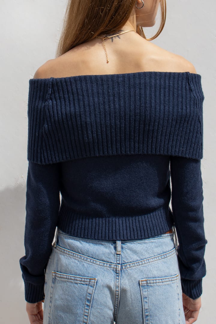 OFF SHOULDERS SWEATER