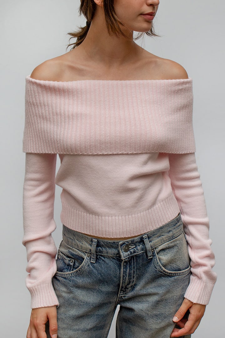 OFF SHOULDERS SWEATER