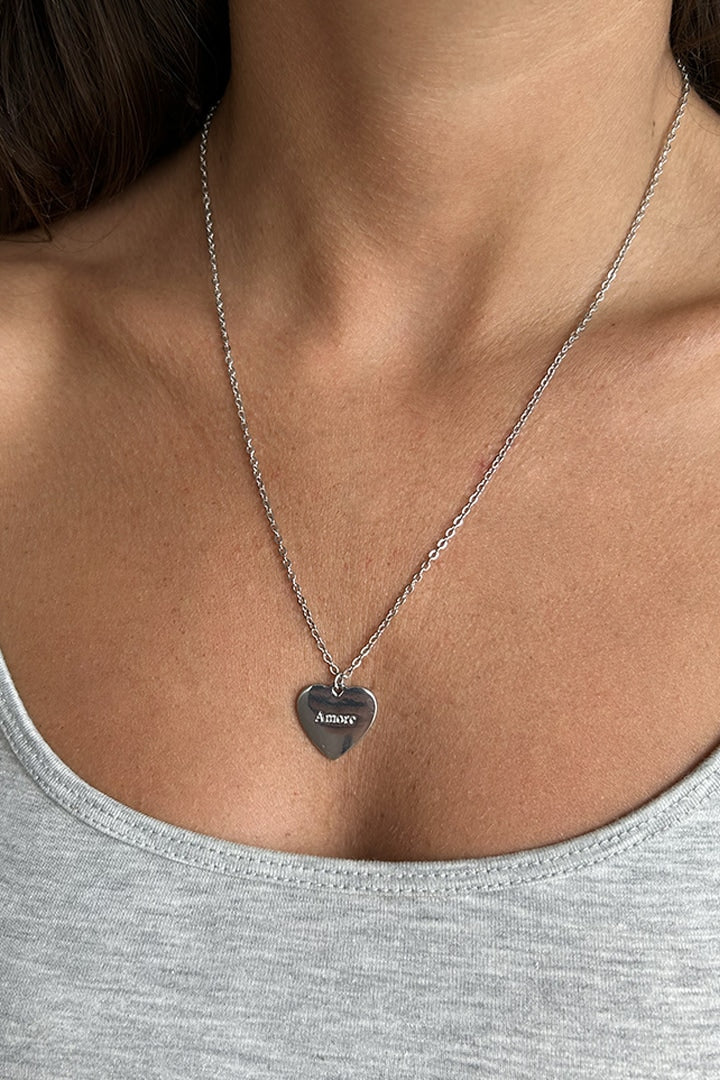HEART NECKLACE