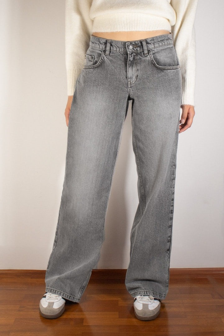 LOW WAIST JEANS