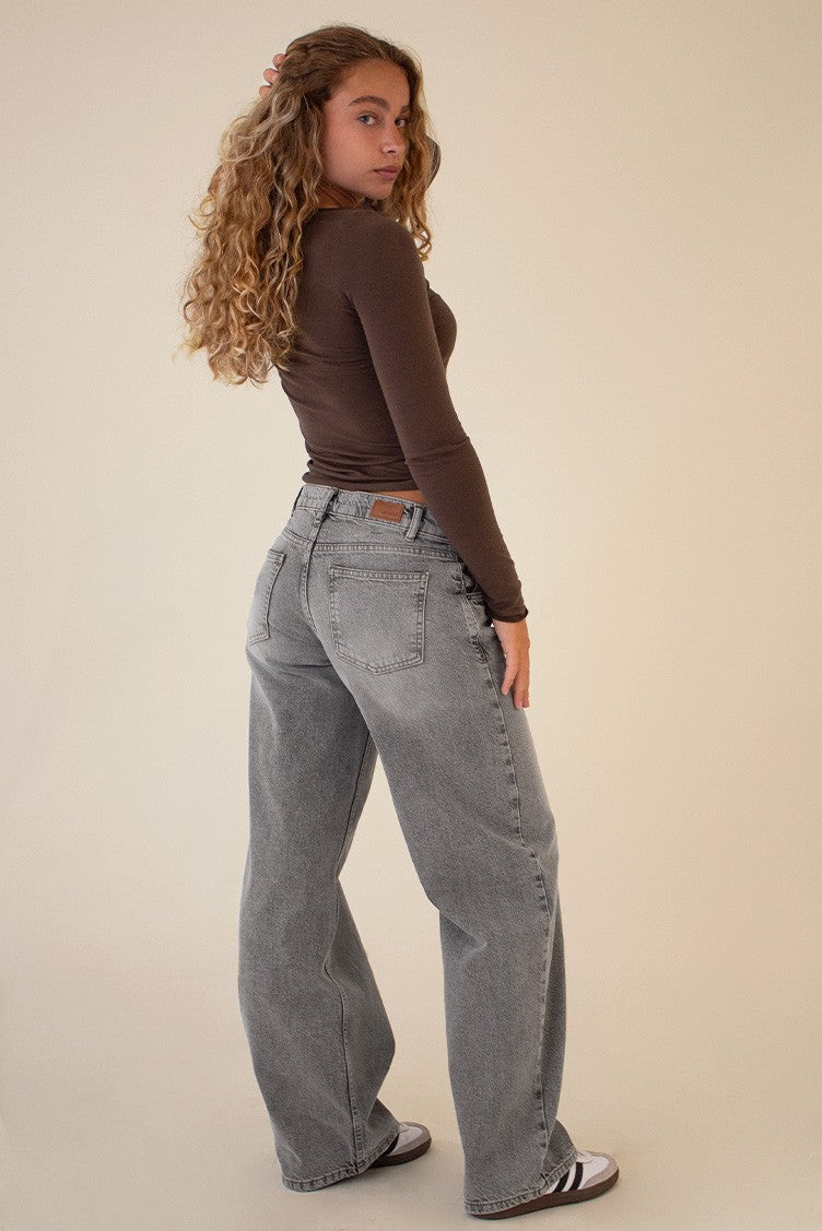 LOW WAIST JEANS
