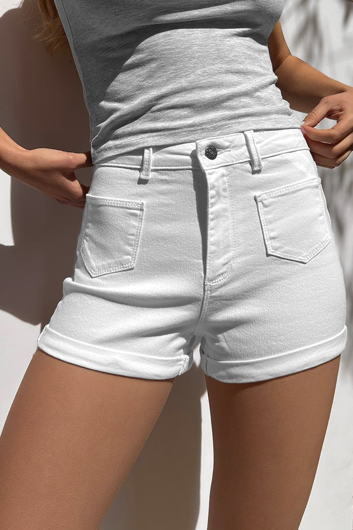 WHITE SHORTS WITH FRONT POCKETS