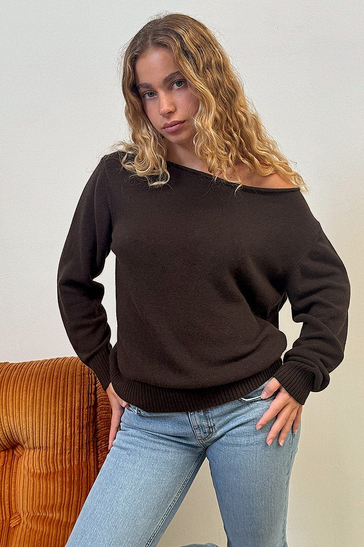 BOAT NECK SWEATER