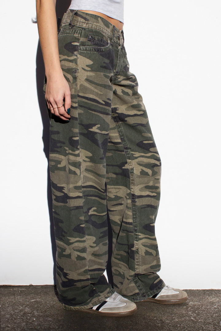 WIDE LEG LOW WAIST PANTS