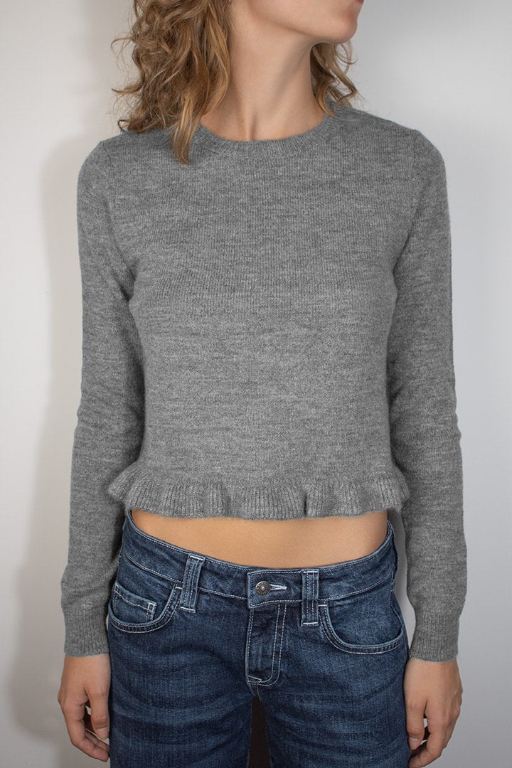 RUFFLE SWEATER
