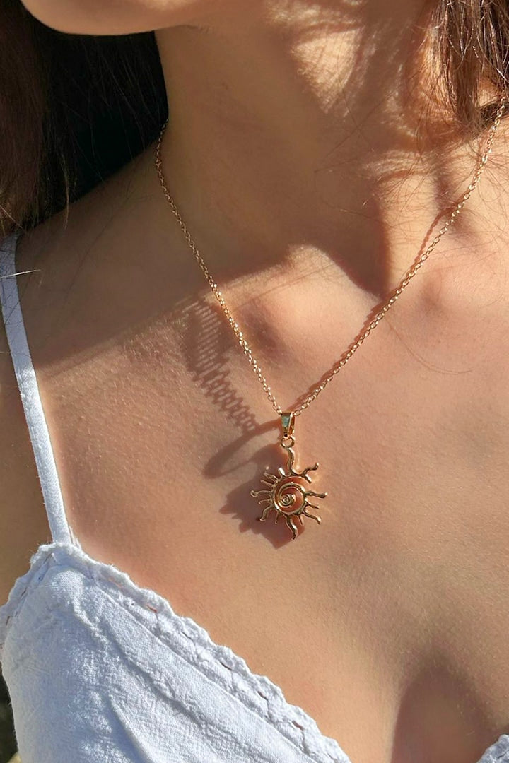 SUN NECKLACE