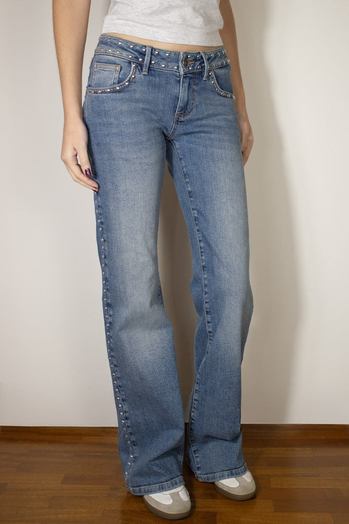 STUDDED JEANS