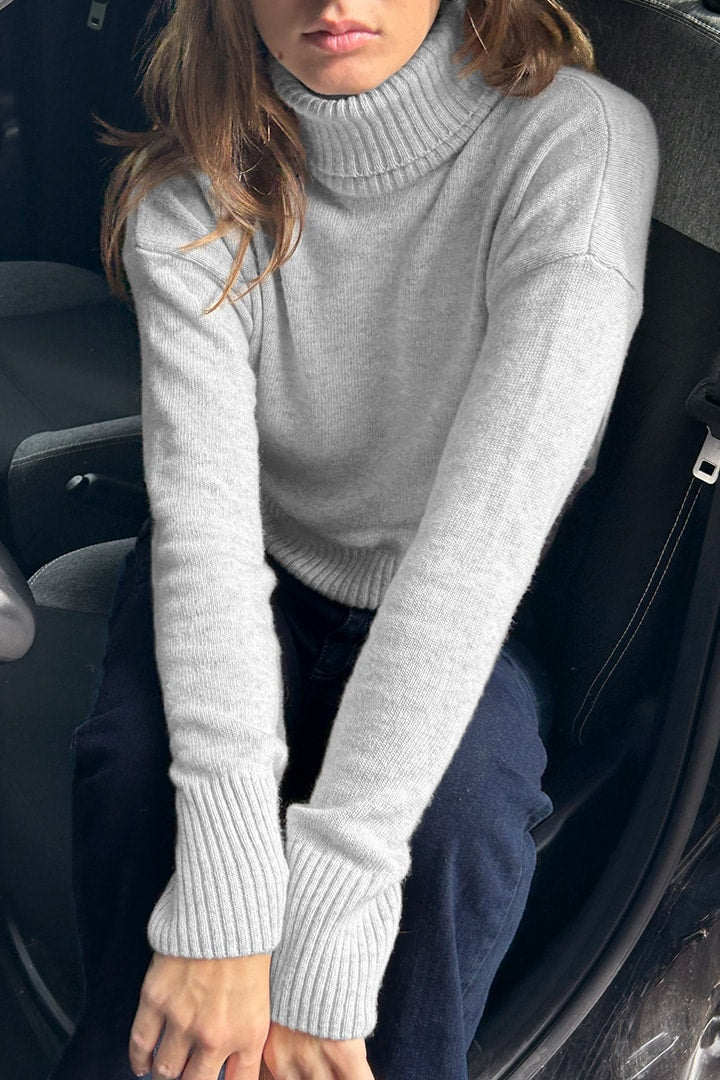 HIGH NECKLINE SWEATER